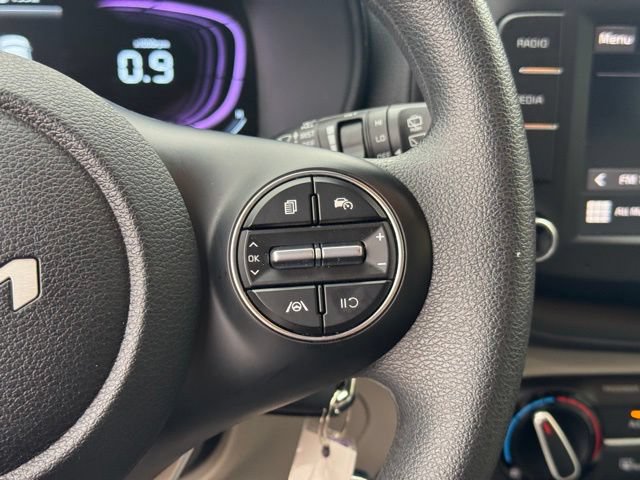 Certified 2025 Kia Soul LX w/ LX Technology Package FWD image 27