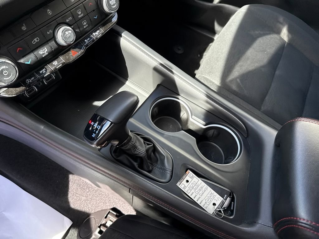 Used 2025 Dodge Durango GT AWD/4WD image 24