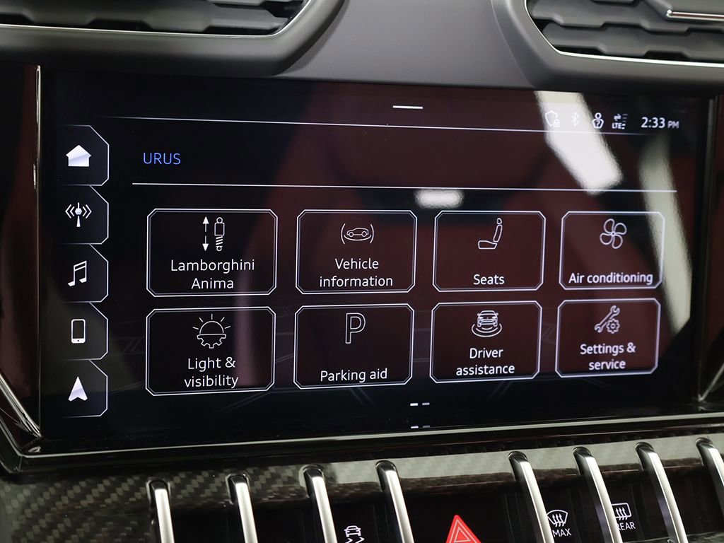 Used 2022 Lamborghini Urus AWD/4WD image 59