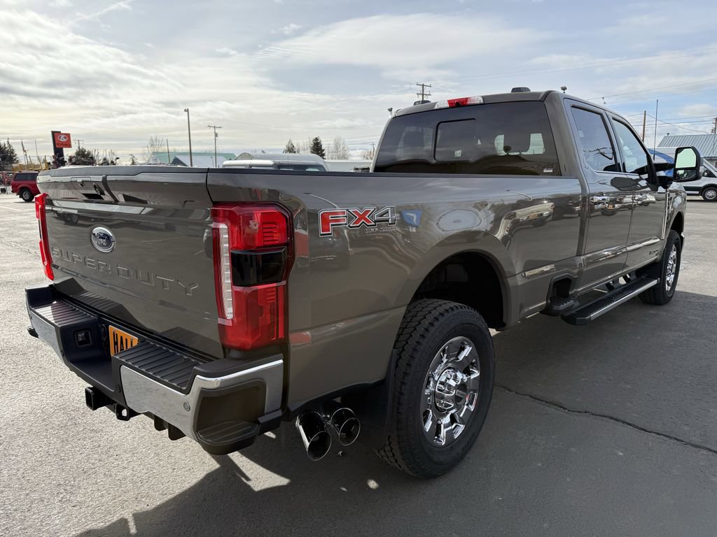 New 2026 Ford F350 Lariat w/ Lariat Premium Package image 6