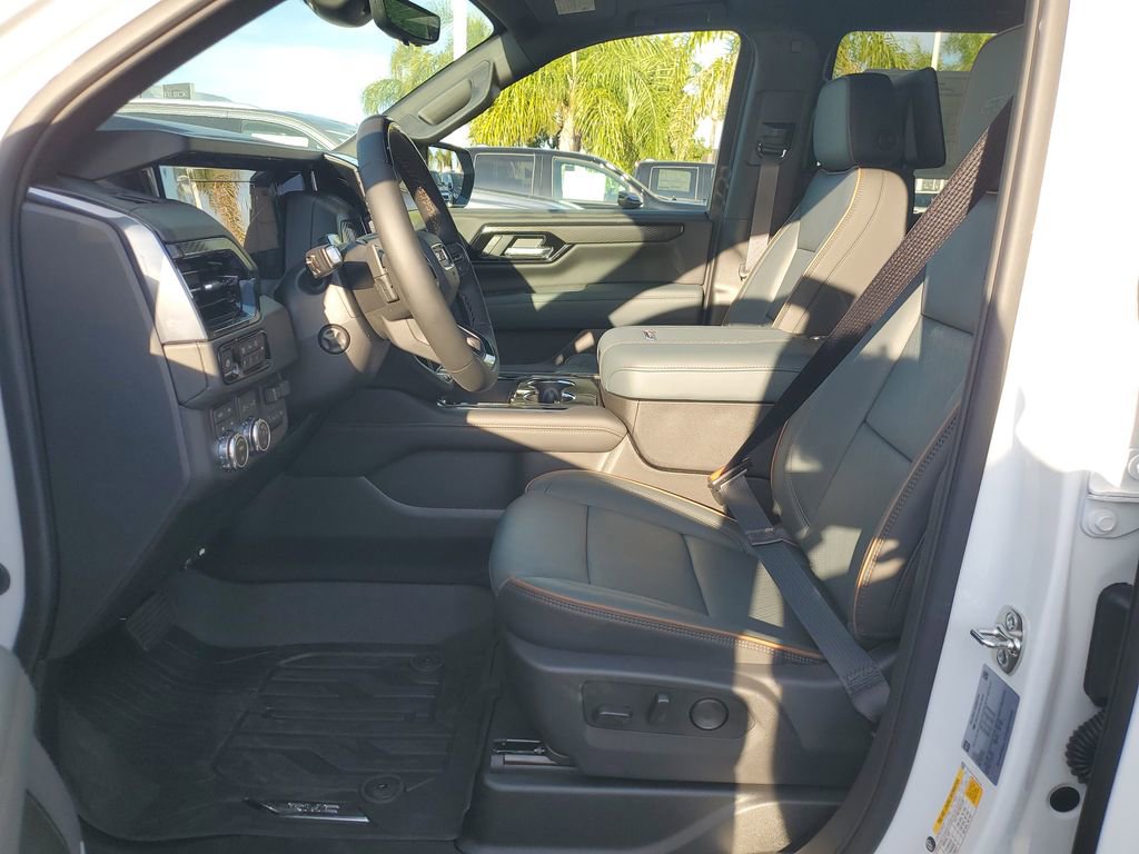 New 2026 GMC Yukon AT4 w/ AT4 Premium Plus Package image 12
