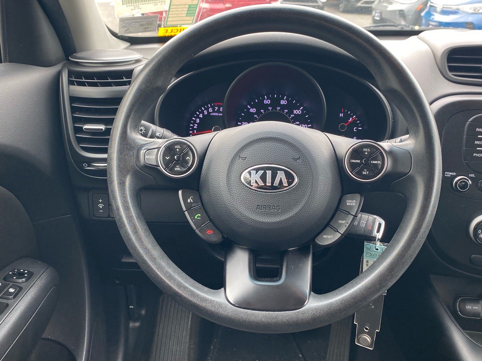 Used 2017 Kia Soul FWD image 3