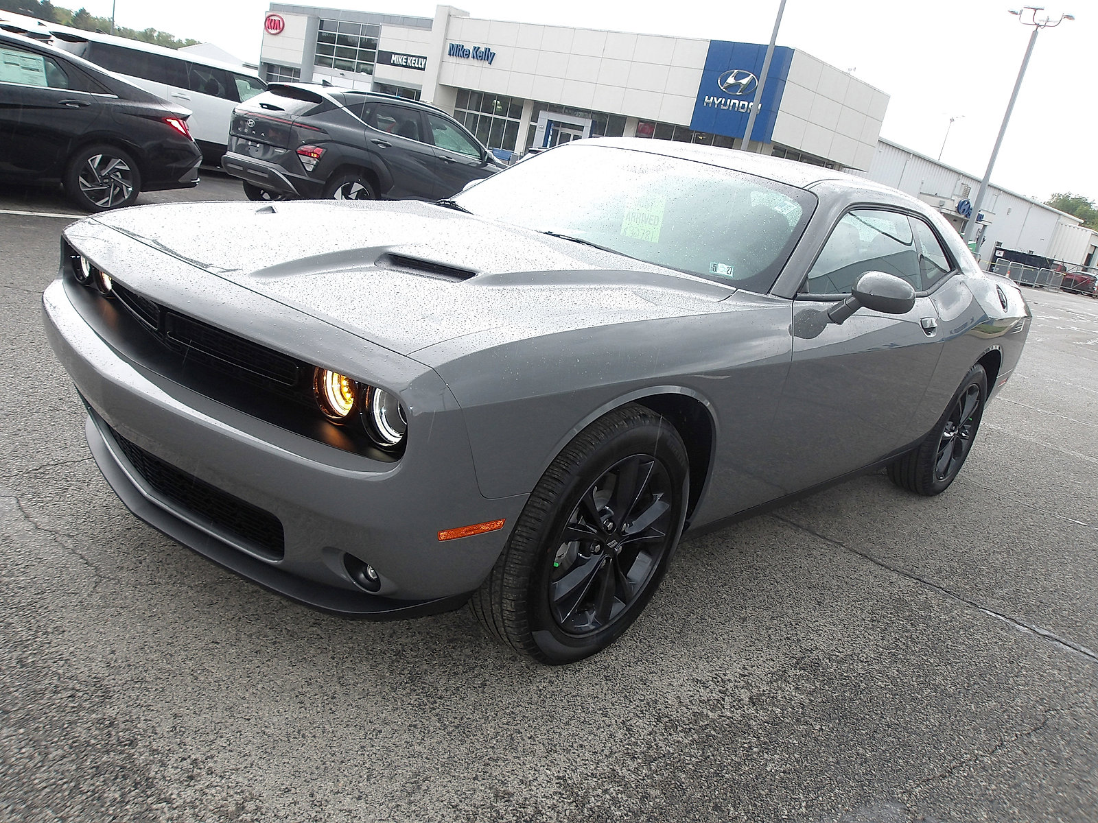 Used 2023 Dodge Challenger SXT w/ Blacktop Package AWD/4WD image 3