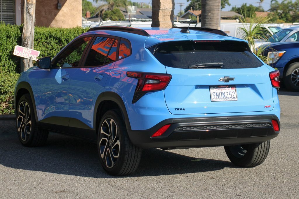 Used 2024 Chevrolet Trax RS w/ Sunroof Package image 6