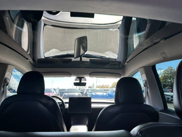 Used 2021 Tesla Model Y Long Range image 13