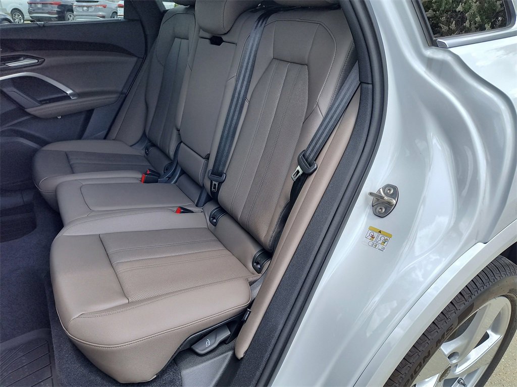 New 2025 Audi Q5 Premium Plus image 15
