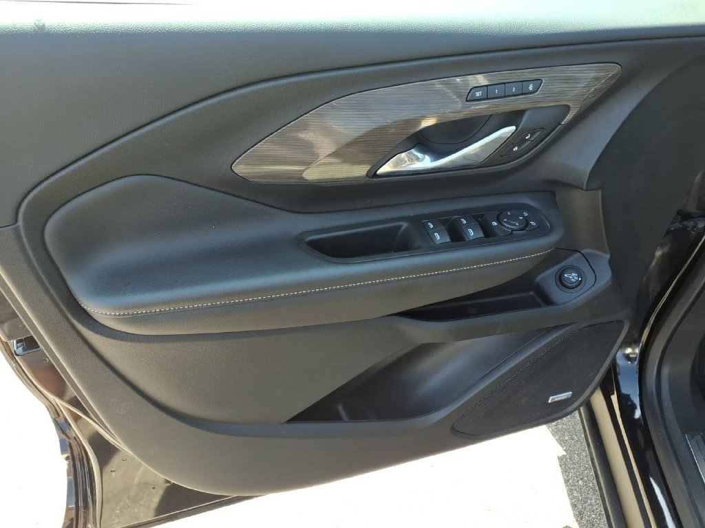 Used 2023 GMC Terrain Denali AWD/4WD image 11
