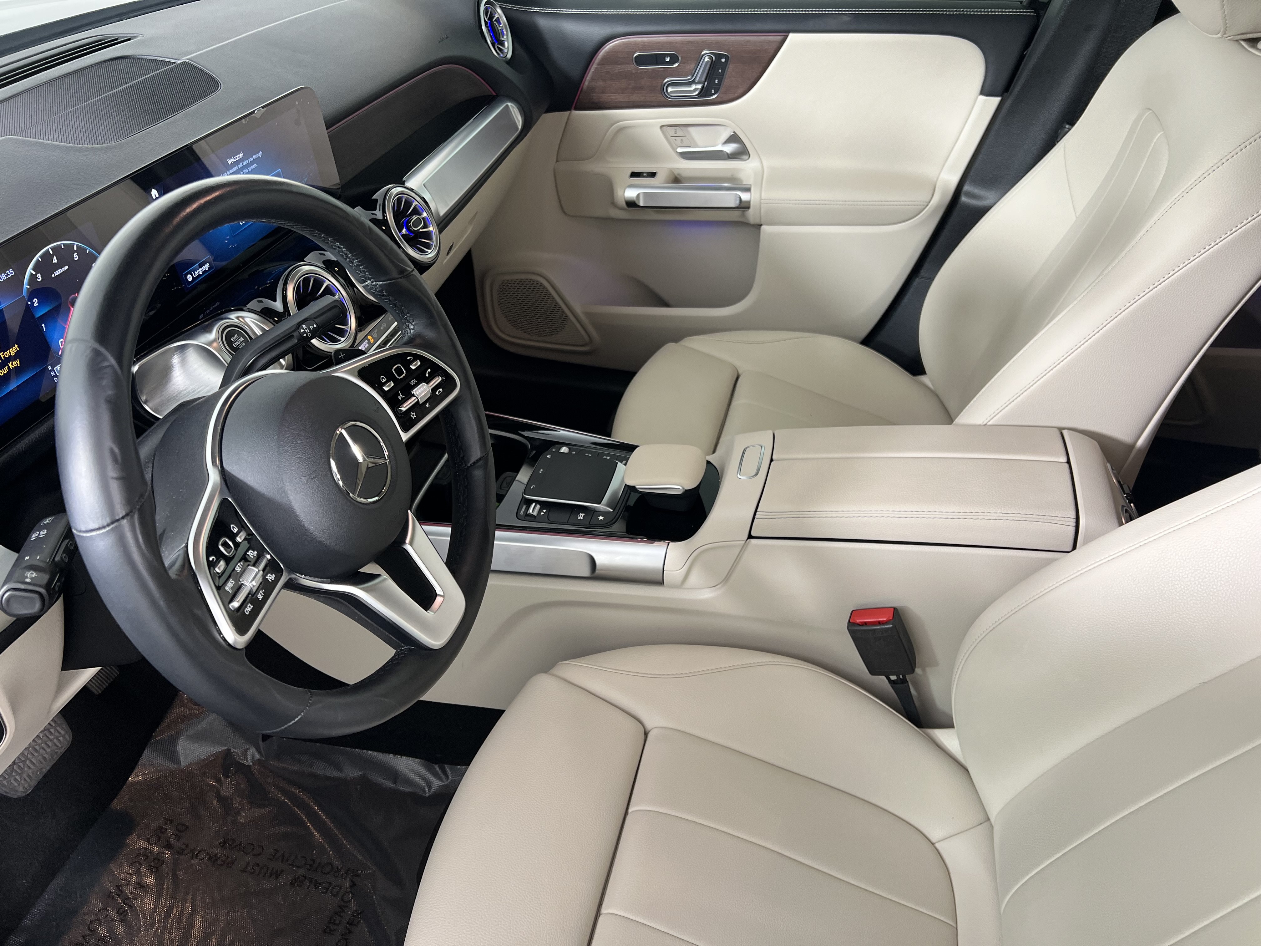 Certified 2023 Mercedes-Benz GLB 250 4MATIC image 4