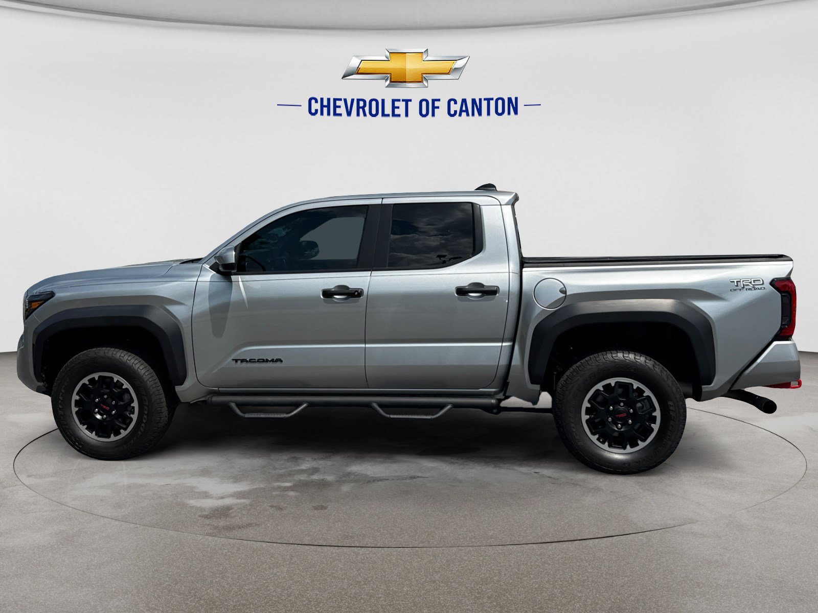 Used 2024 Toyota Tacoma TRD Off-Road AWD/4WD image 8