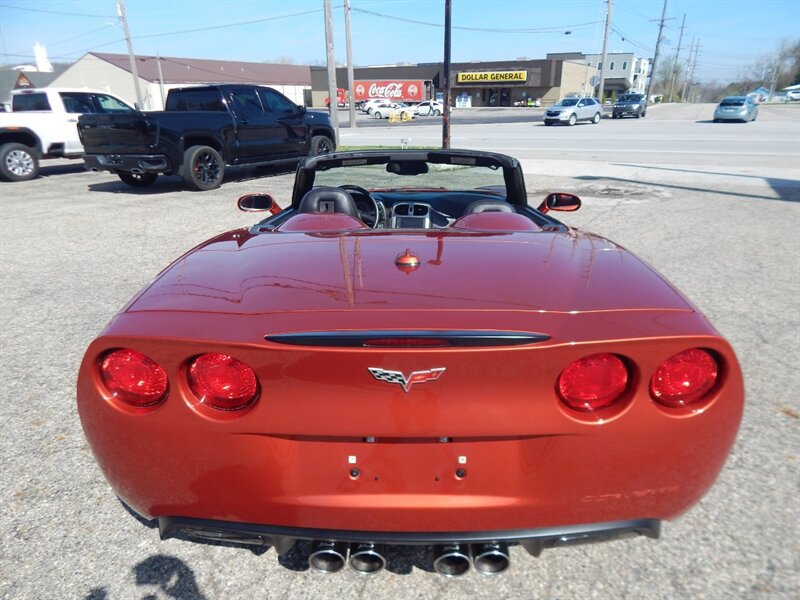 Used 2005 Chevrolet Corvette Convertible w/ Preferred Equipment Group RWD image 9
