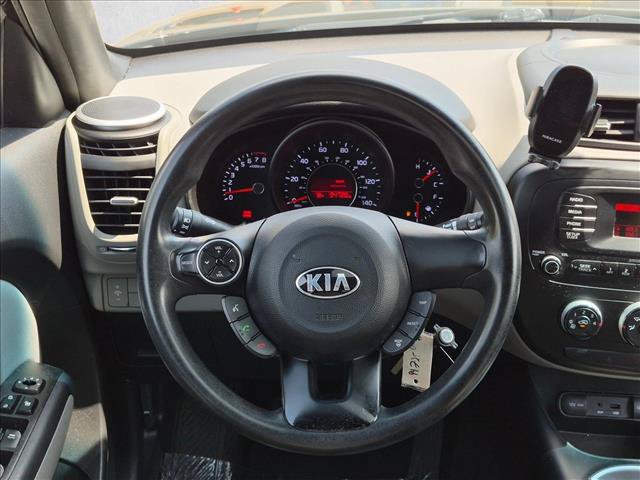 Used 2014 Kia Soul FWD image 18
