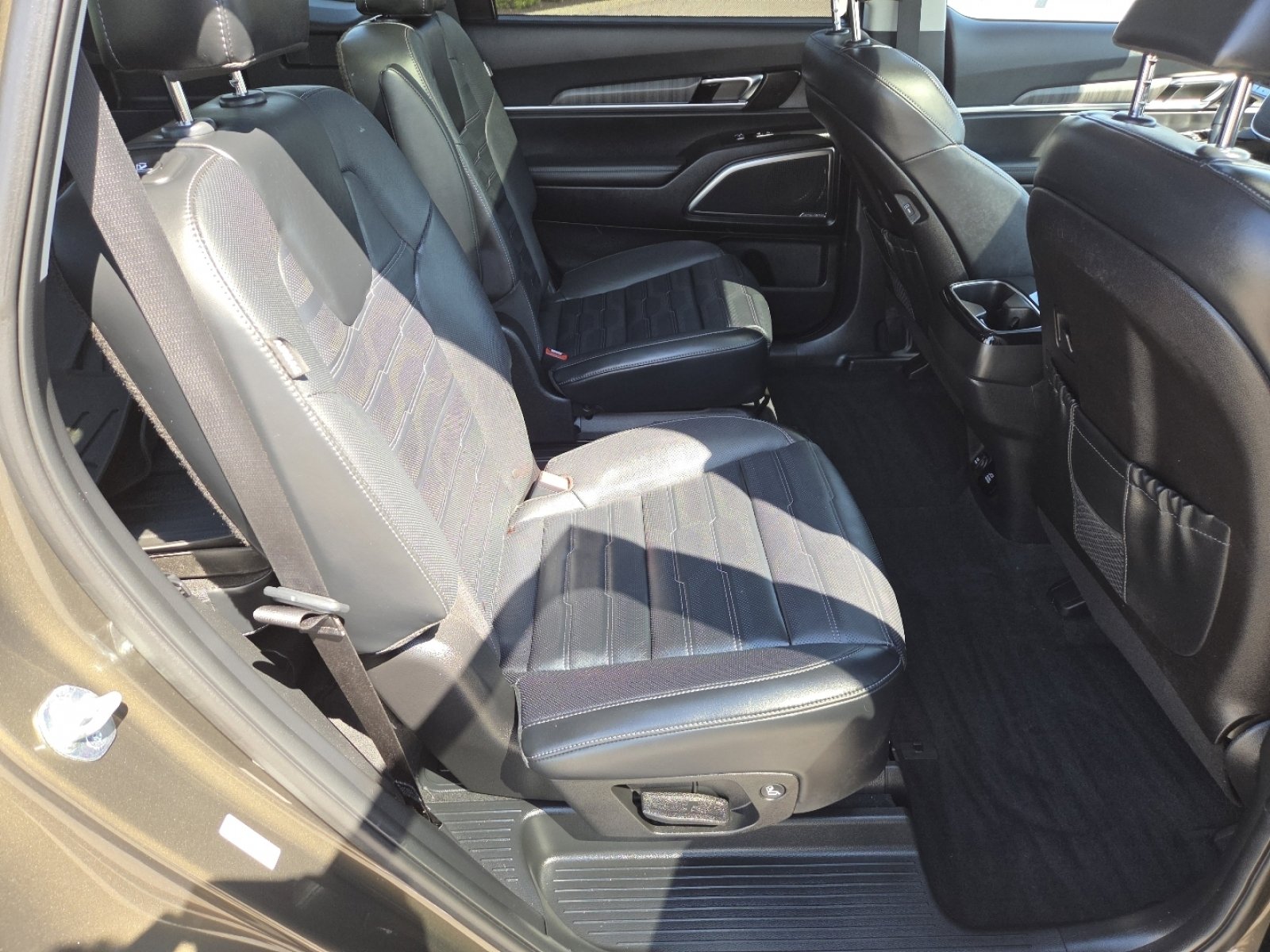 Used 2024 Kia Telluride SX Prestige AWD/4WD image 23