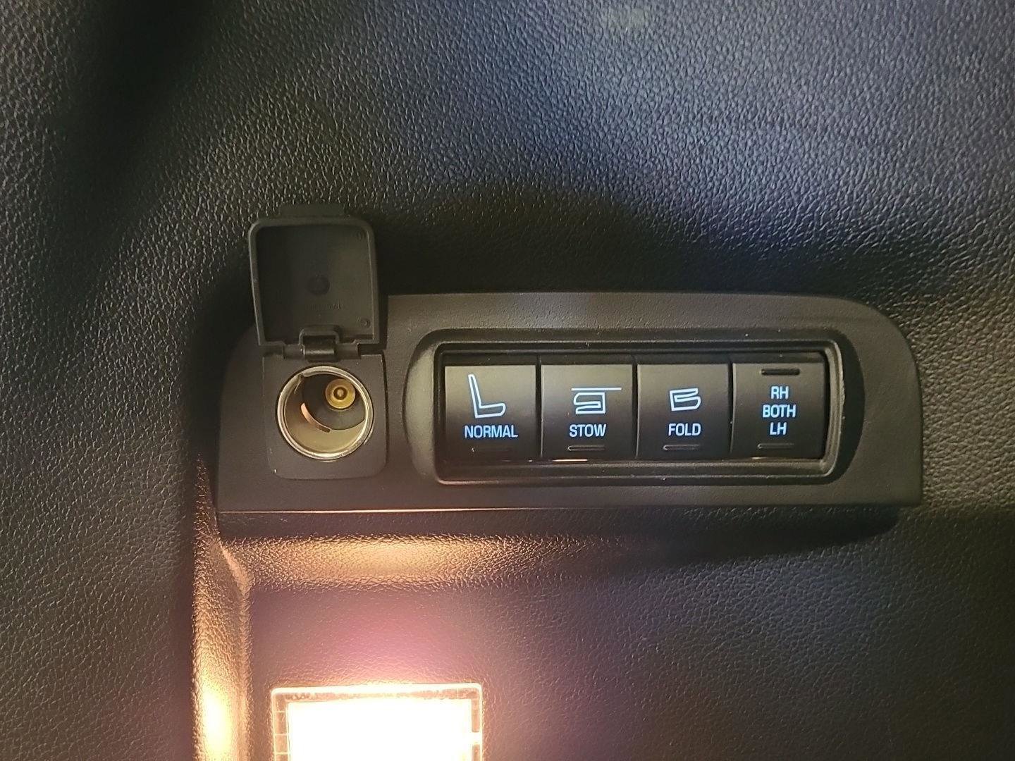 Used 2017 Ford Explorer Limited w/ Equipment Group 303A image 31