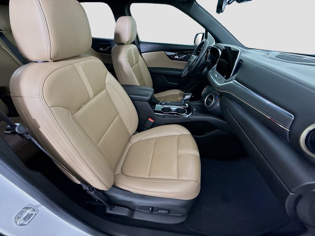 Used 2023 Chevrolet Blazer Premier w/ Driver Confidence II Package FWD image 28