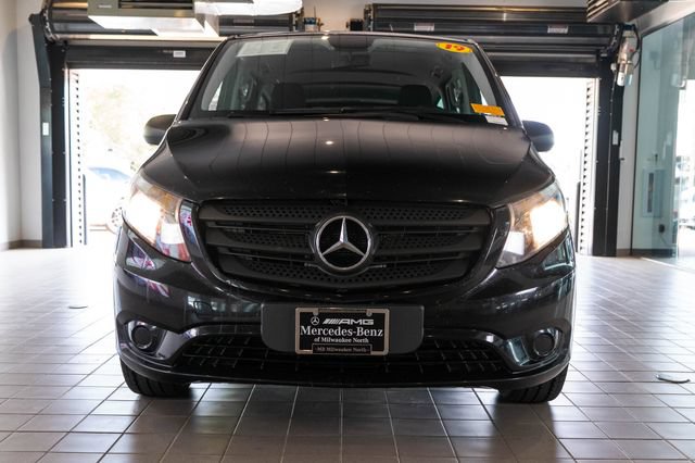 Used 2019 Mercedes-Benz Metris Passenger image 2