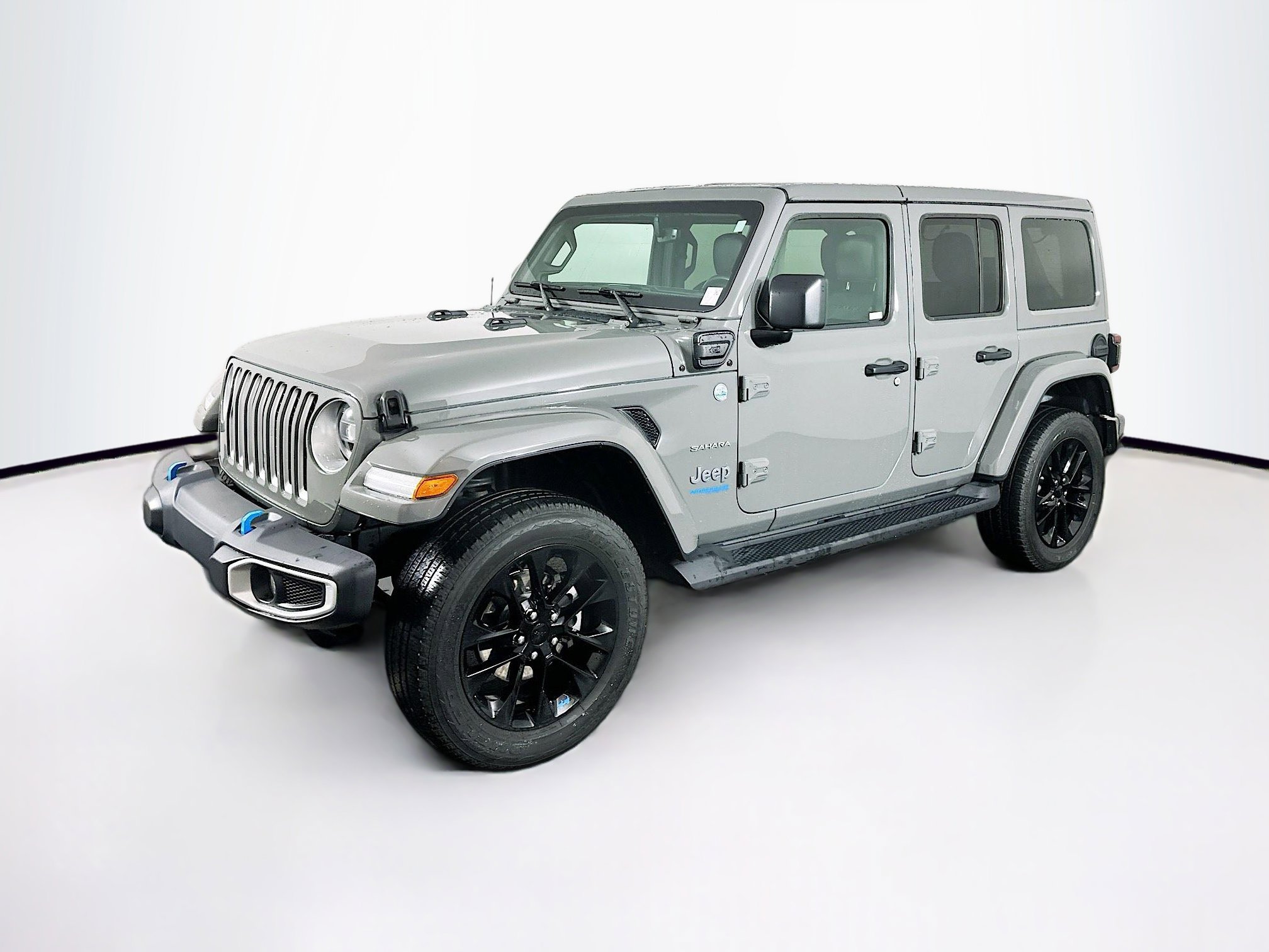 Used 2022 Jeep Wrangler Sahara w/ Safety Group image 3
