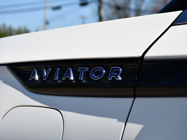 Used 2020 Lincoln Aviator Grand Touring w/ Equipment Group 302A image 10