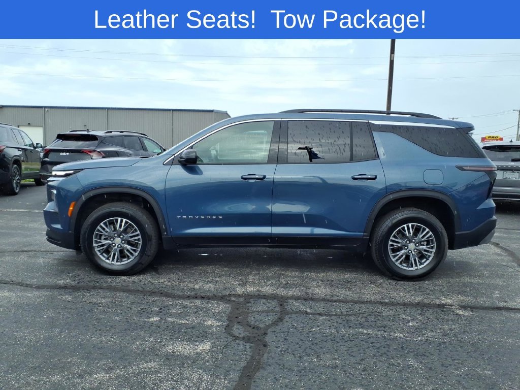 Used 2026 Chevrolet Traverse LT AWD/4WD image 9