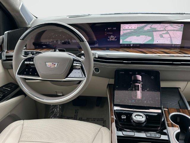 Used 2026 Cadillac Escalade ESV Platinum Sport w/ LPO, ONYX Package AWD/4WD image 2