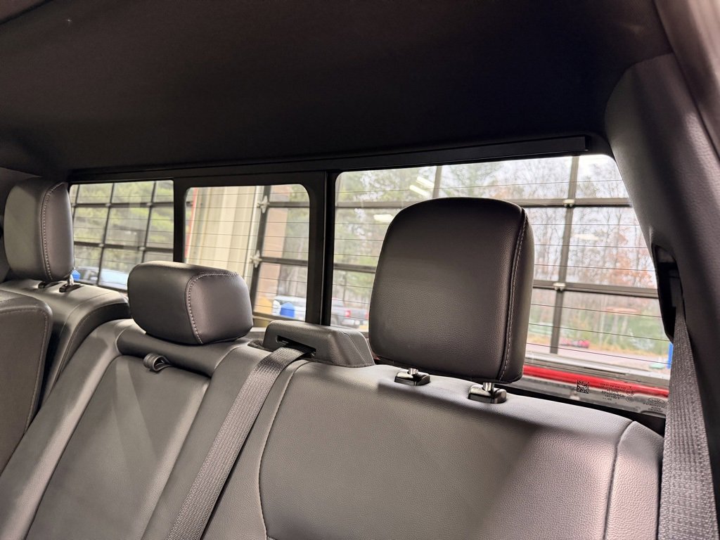 Used 2023 Ford F150 Lariat w/ Equipment Group 502A High image 19