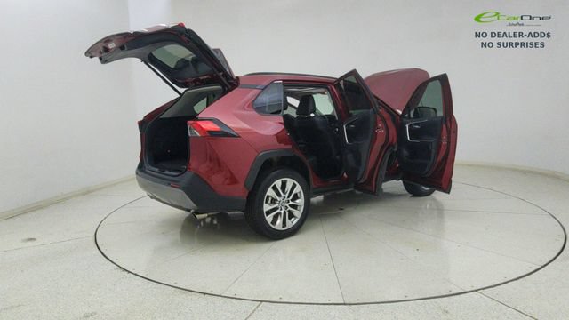Used 2019 Toyota RAV4 Limited FWD image 71