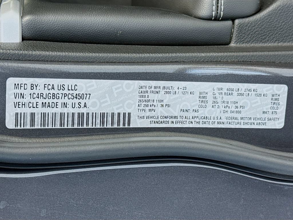 Used 2023 Jeep Grand Cherokee Limited RWD image 35
