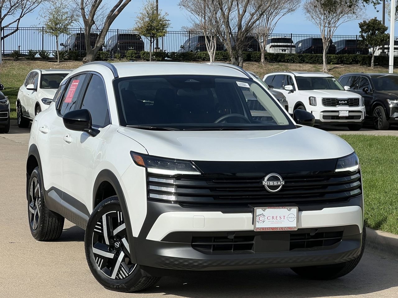 Used 2026 Nissan Kicks SV image 2