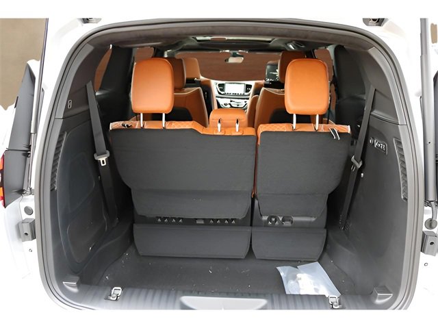 New 2026 Chrysler Pacifica Pinnacle image 18