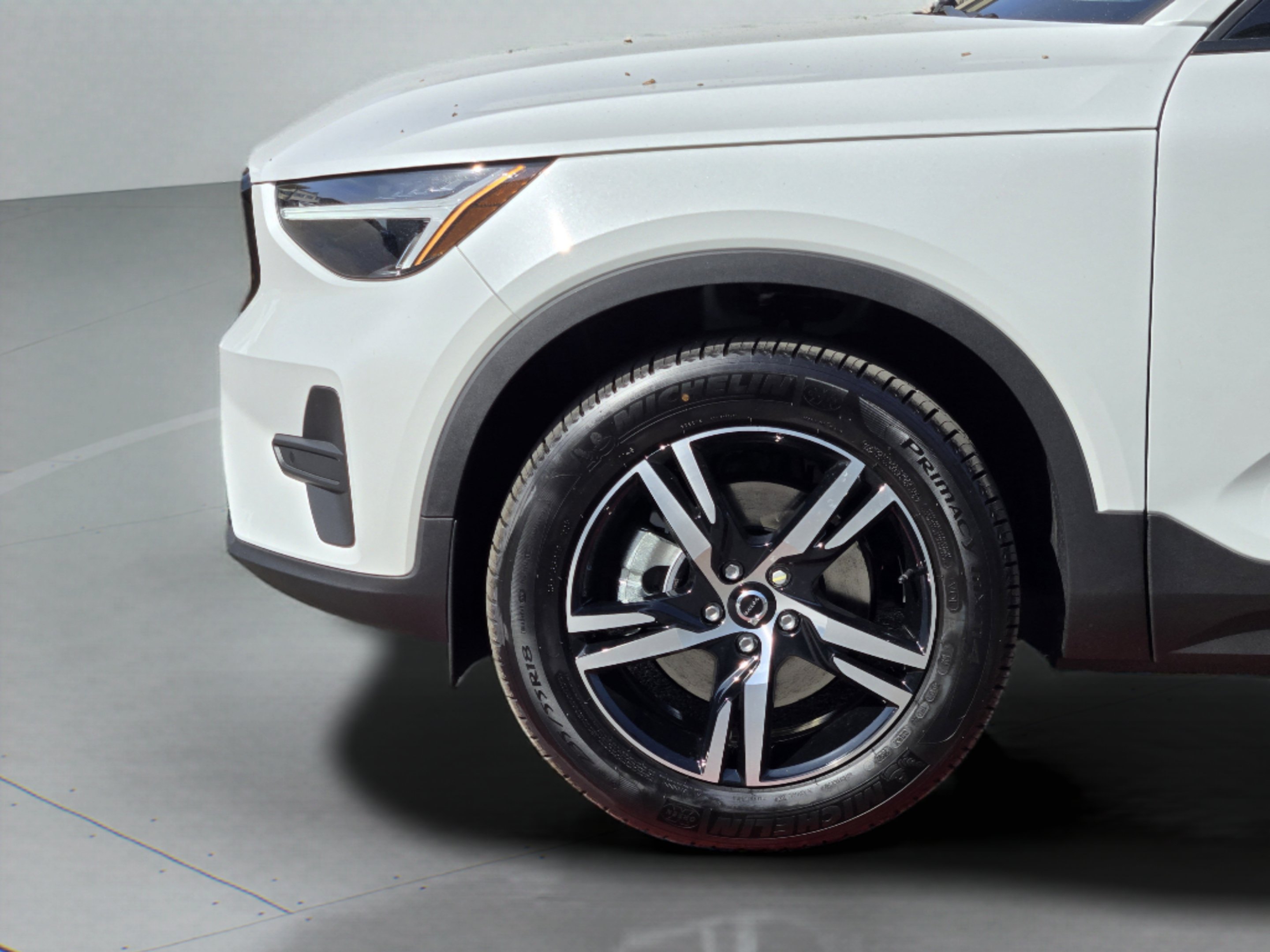 New 2026 Volvo XC40 B5 Core w/ Protection Package Premier AWD/4WD image 29