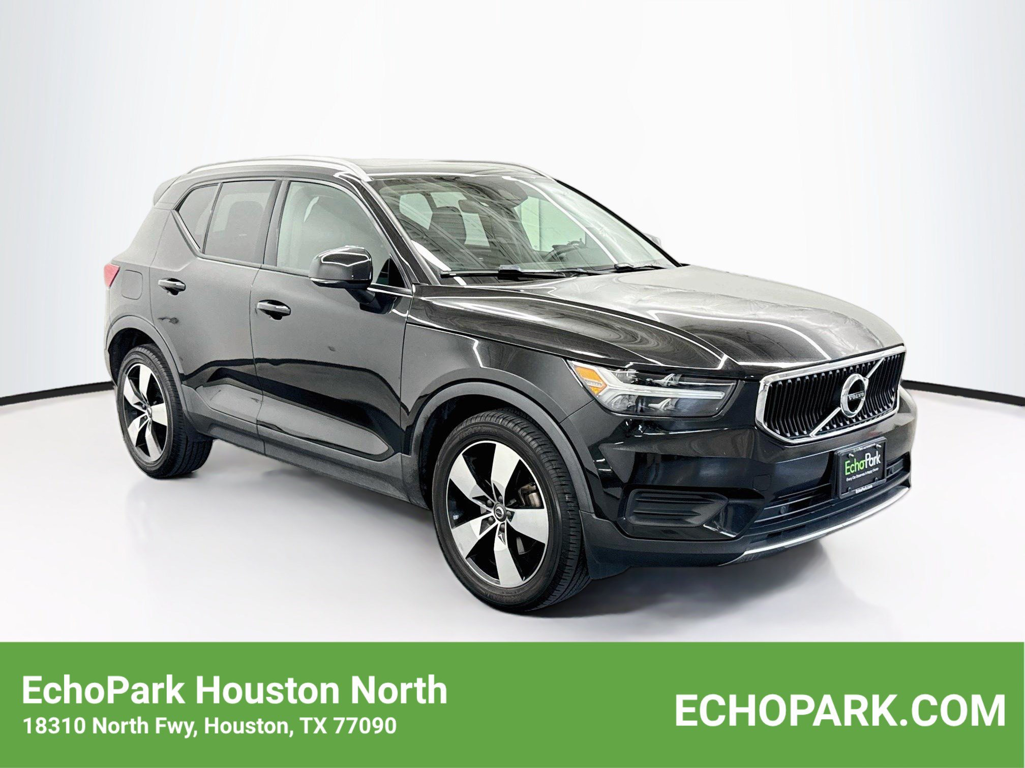 Used 2022 Volvo XC40 T5 Momentum AWD/4WD video 1