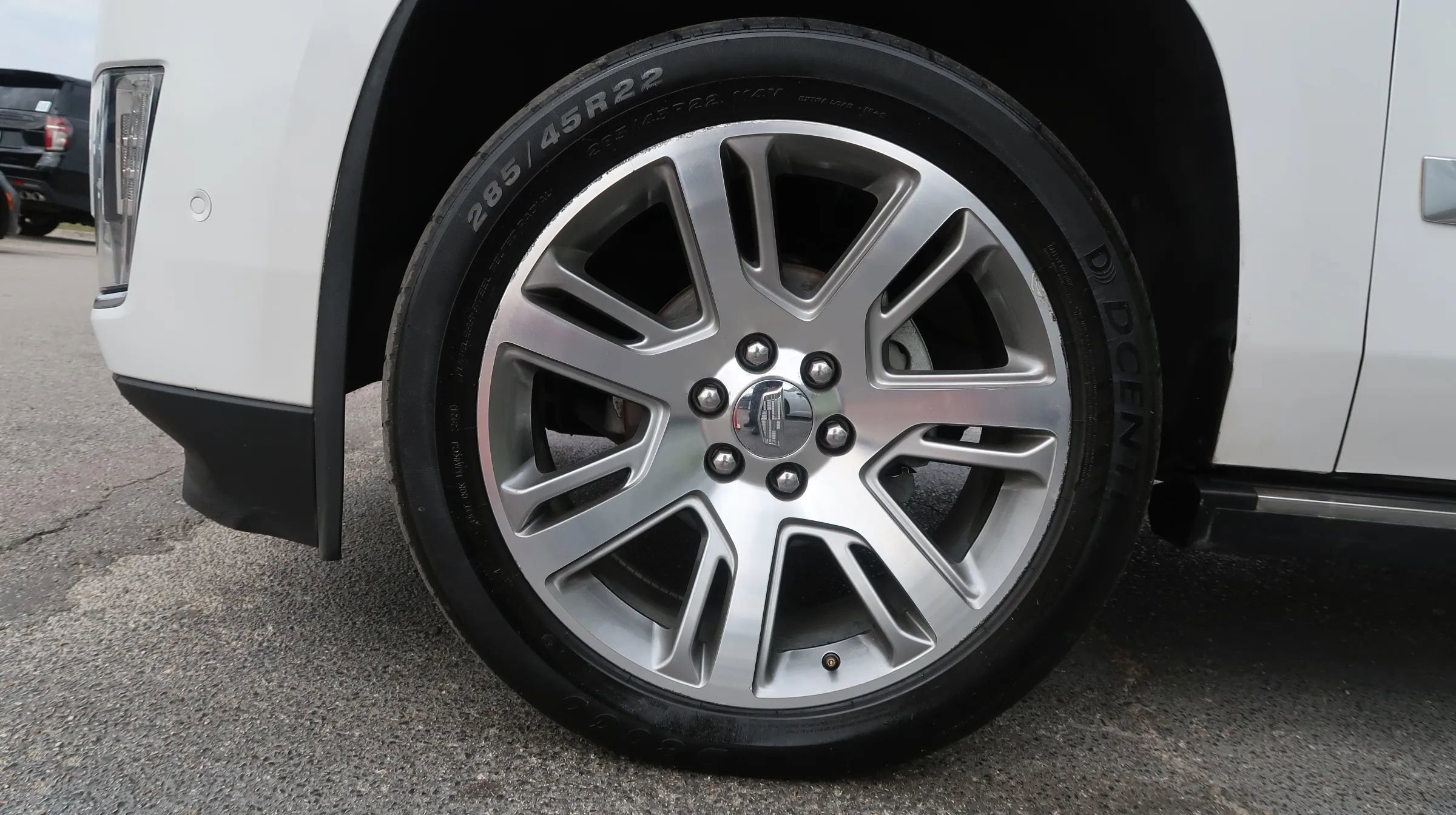 Used 2018 Cadillac Escalade Premium Luxury AWD/4WD image 58