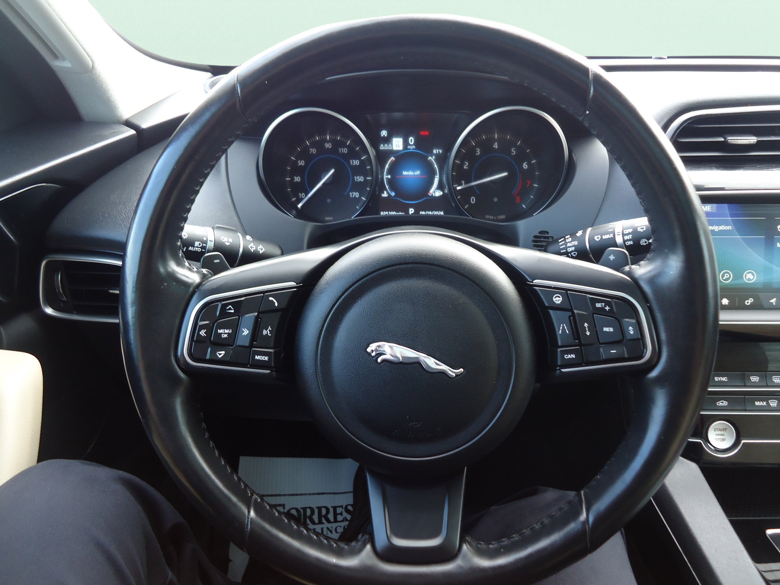 Used 2020 Jaguar F-PACE Premium AWD/4WD image 12