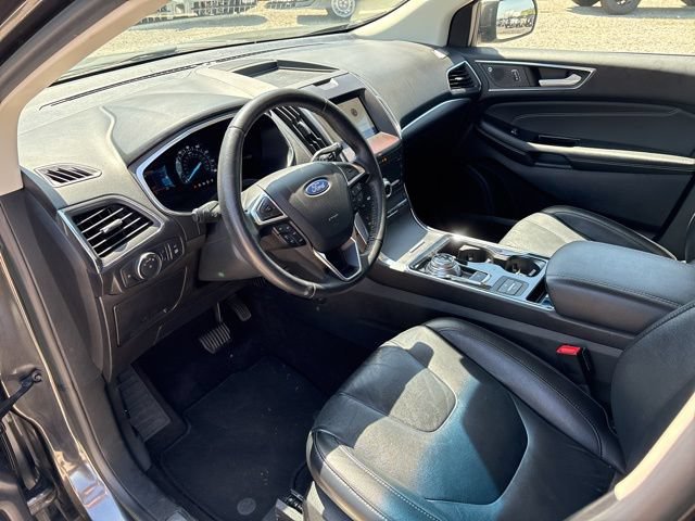 Used 2020 Ford Edge Titanium FWD image 8