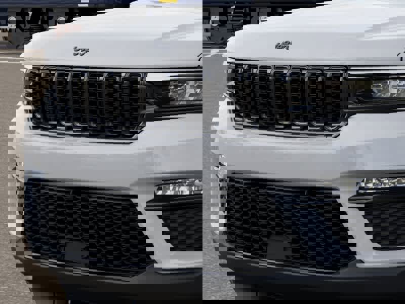 New 2025 Jeep Grand Cherokee Limited image 11