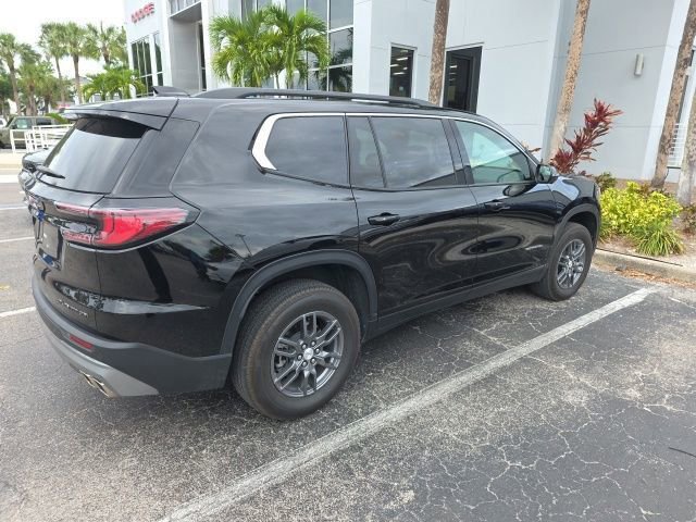 Used 2025 GMC Acadia Elevation FWD image 4