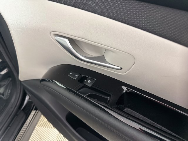 Used 2023 Hyundai Tucson Limited FWD image 30