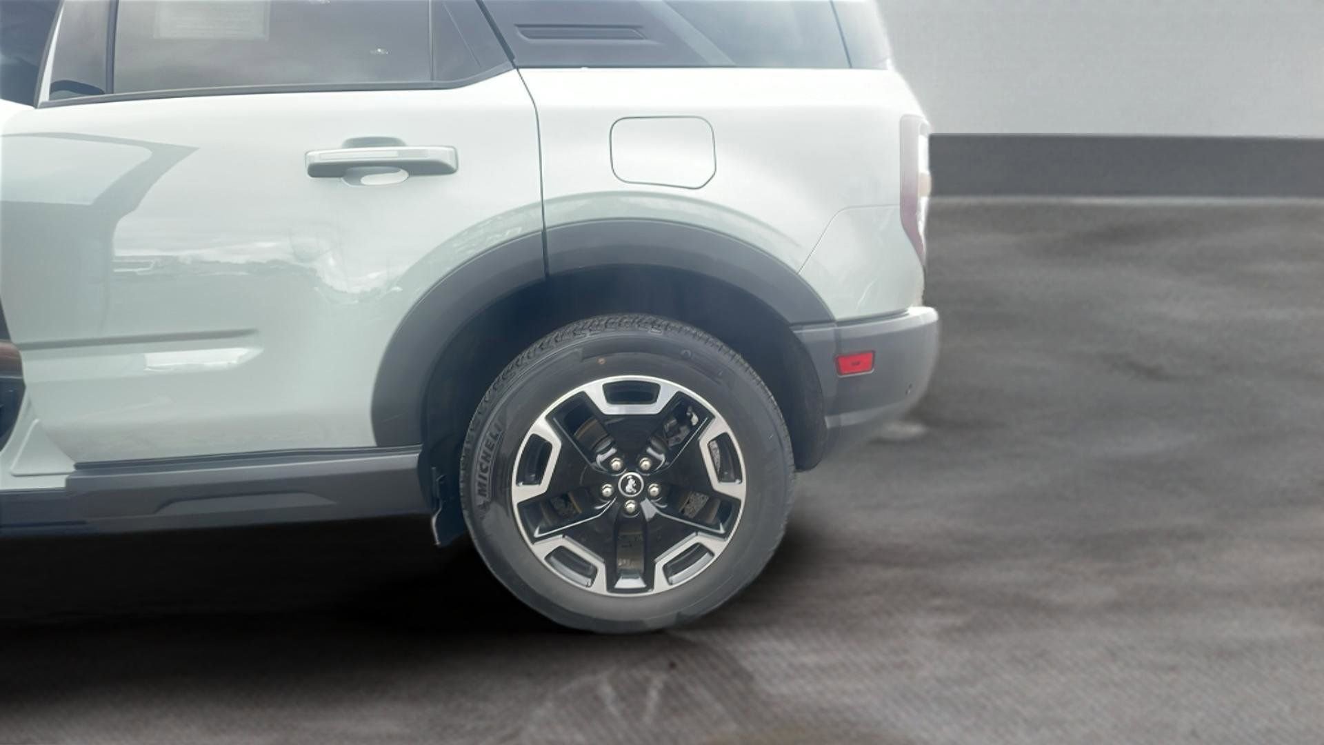 Used 2023 Ford Bronco Sport Outer Banks w/ Tech Package image 25