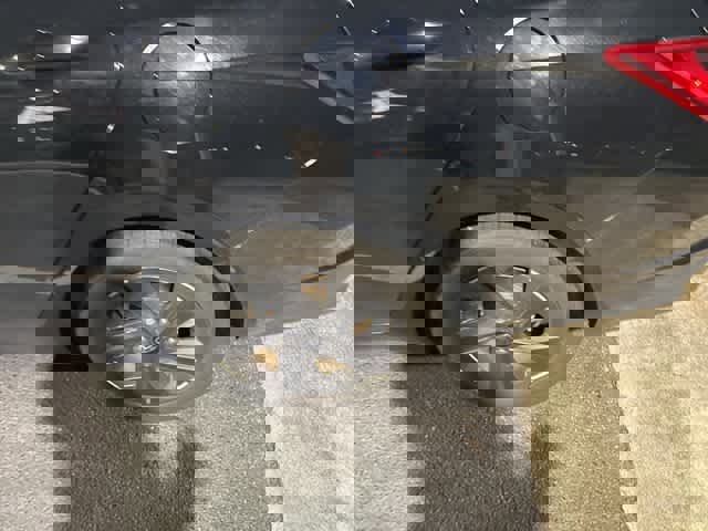 Used 2023 Hyundai Elantra SEL w/ Preferred Accessory Package image 9