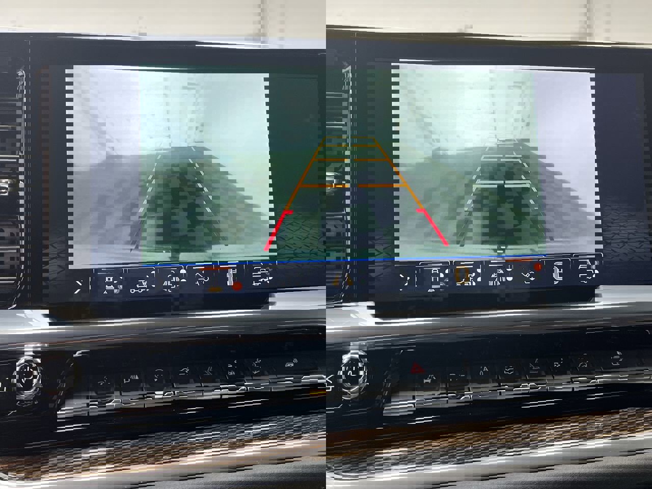 New 2026 GMC Sierra 1500 Elevation image 6