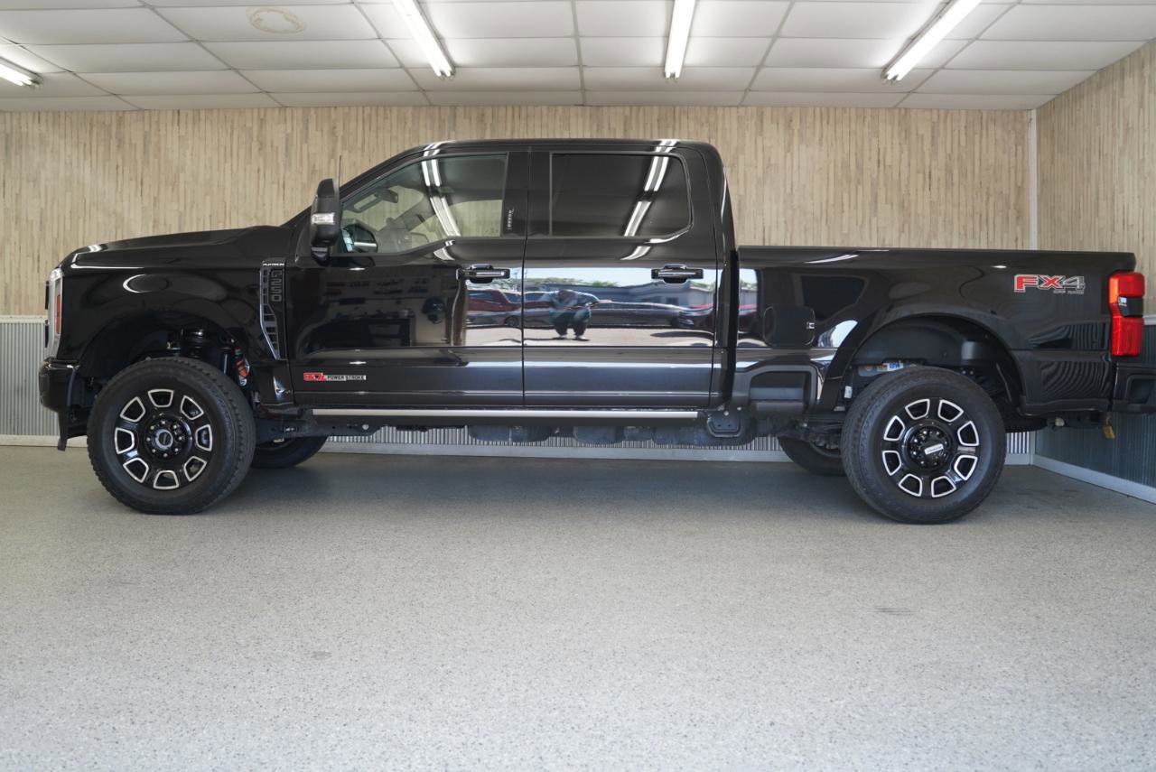 Used 2025 Ford F250 Platinum image 5