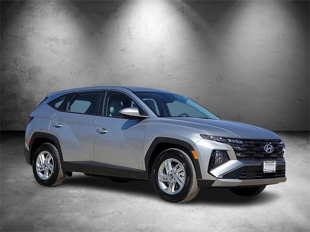 New 2025 Hyundai Tucson SE image 2