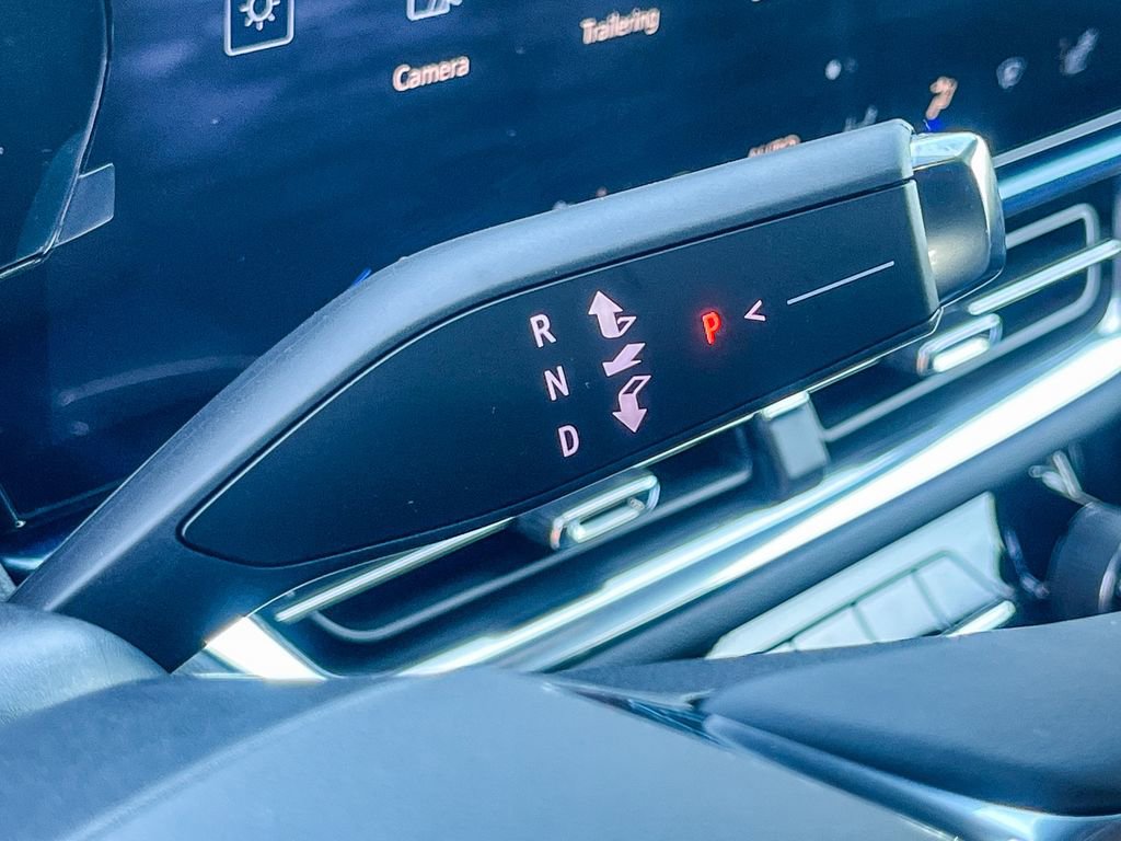 New 2026 Chevrolet Equinox EV LT image 18