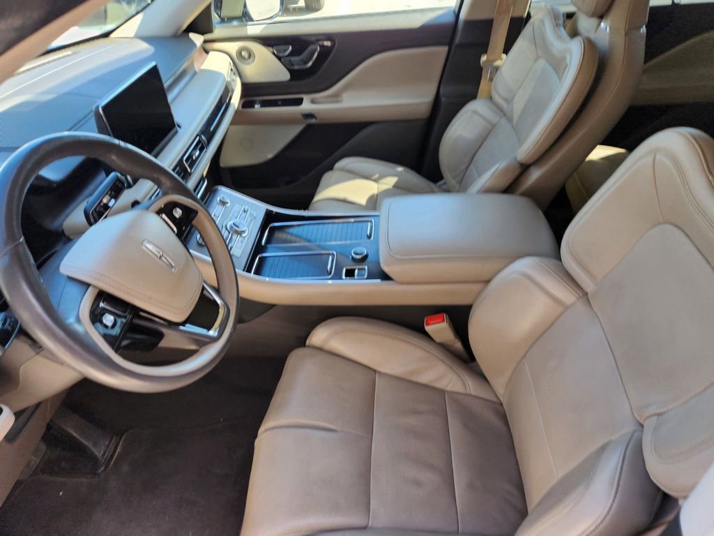 Used 2022 Lincoln Aviator Reserve w/ Equipment Group 201A AWD/4WD image 9