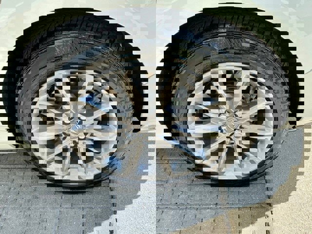 Used 2023 Acura TLX image 12