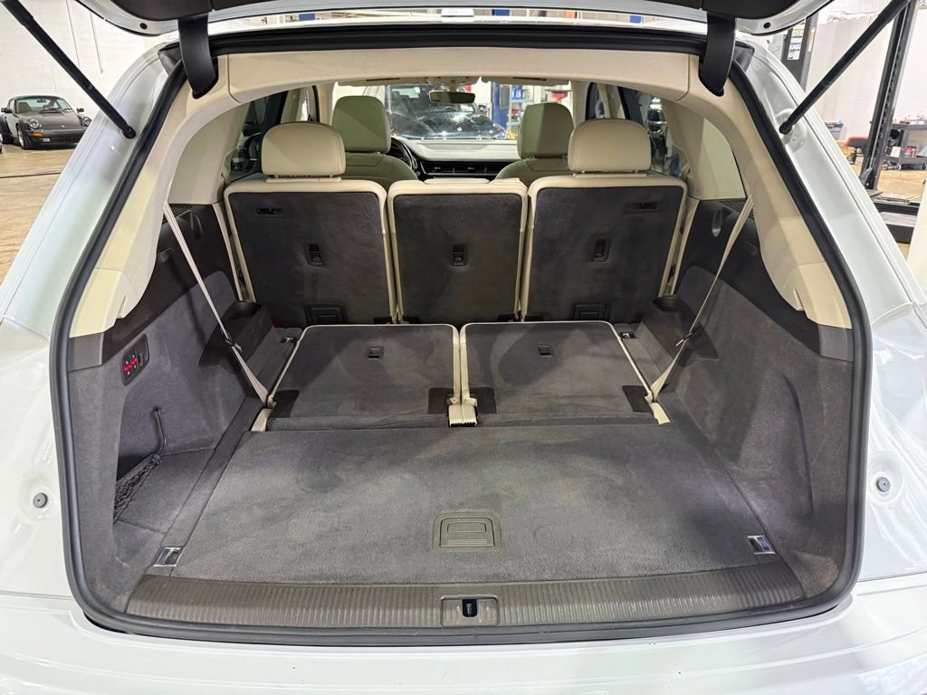 Used 2017 Audi Q7 3.0T Premium image 17