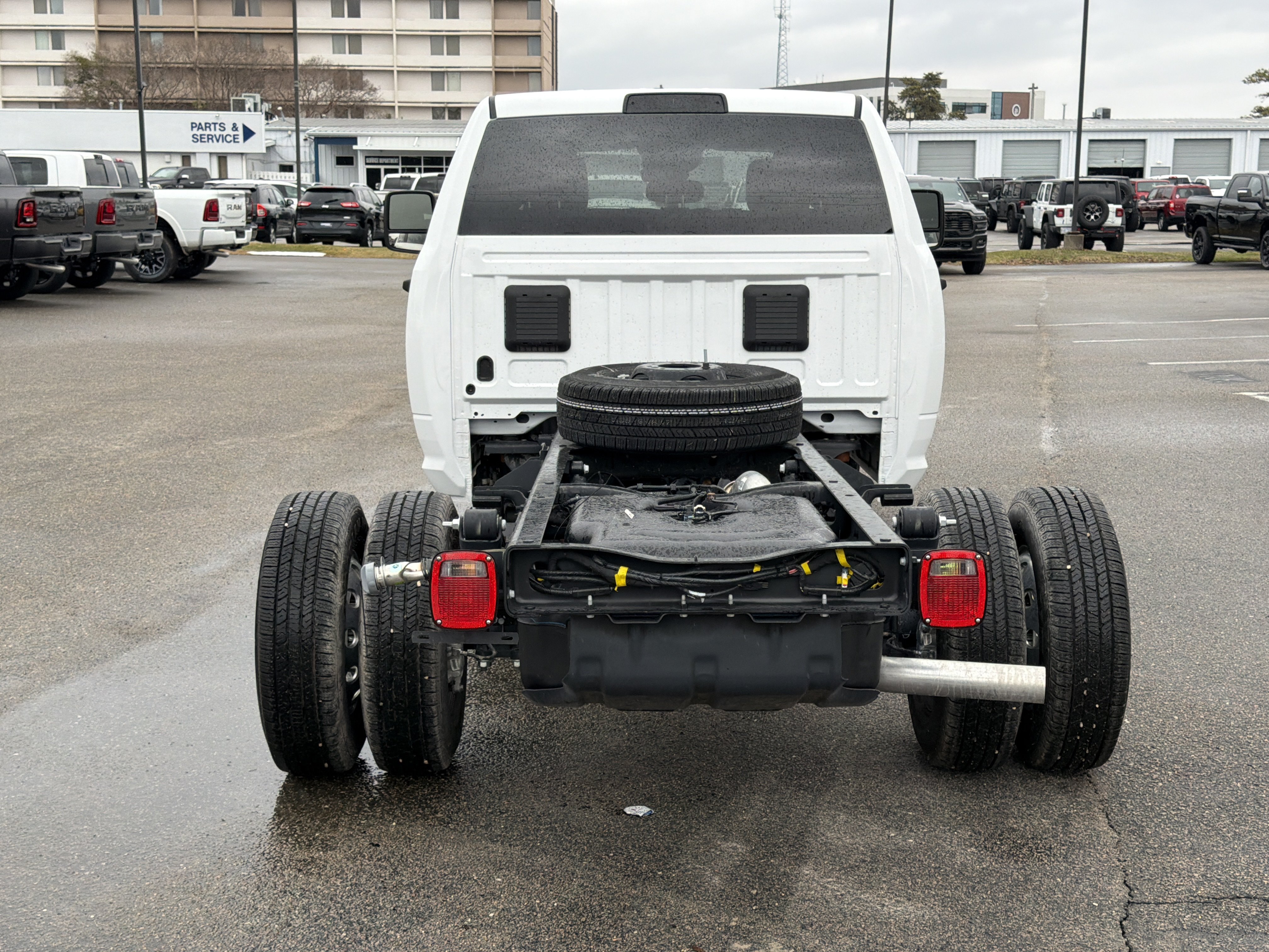 Used 2025 RAM 3500 Big Horn AWD/4WD image 7