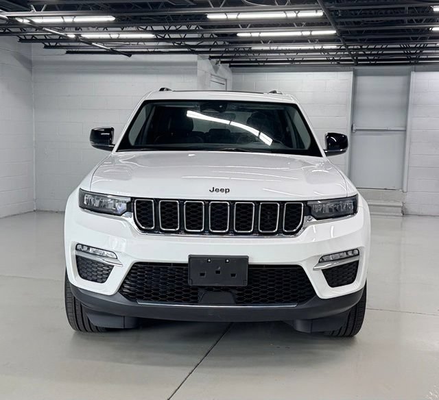 Used 2022 Jeep Grand Cherokee Limited AWD/4WD image 8