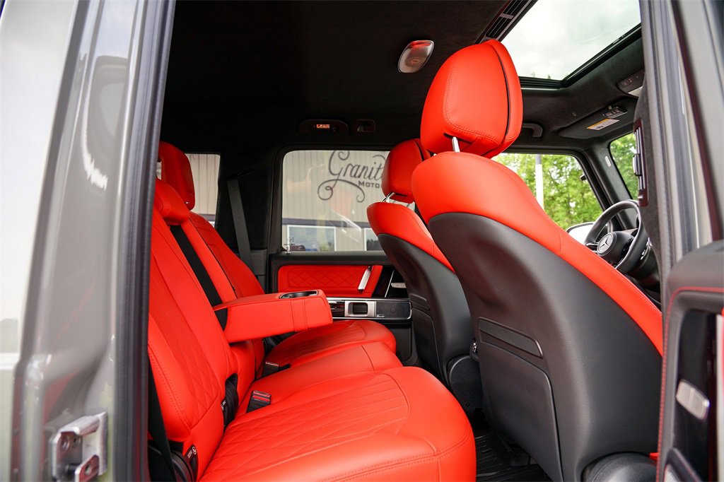 Used 2025 Mercedes-Benz G 63 AMG 4MATIC image 32