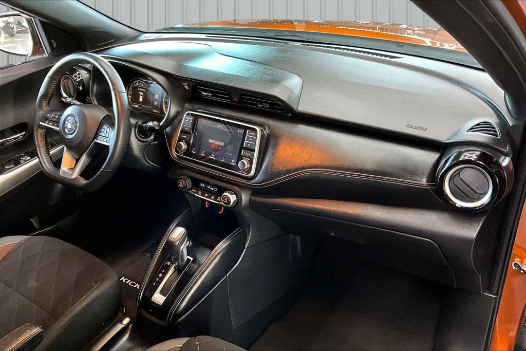Used 2020 Nissan Kicks SR w/ Exterior Package FWD image 26