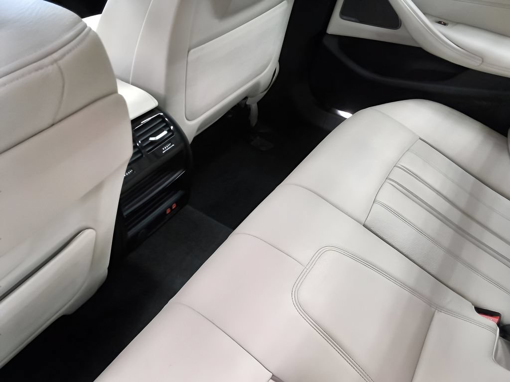 Used 2023 BMW 540i xDrive w/ Executive Package AWD/4WD image 29